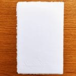 Partecipazione nozze con carta bianca di Amalfi fatta a mano. Misura 12x17
