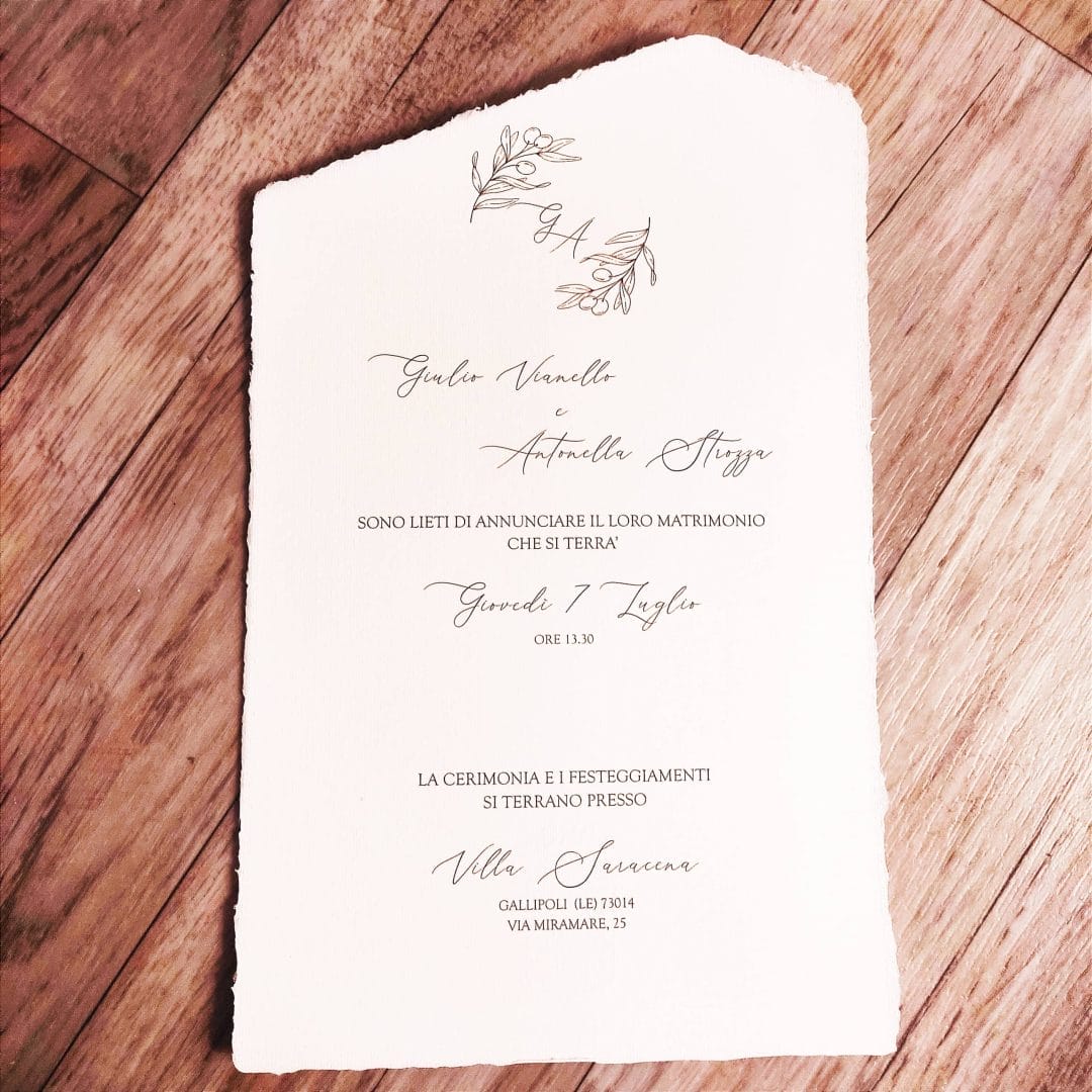Anna Calligrafia Nozze ed eventi - Partecipazioni in carta Amalfi azzurro  polvere e ceralacca bianca 💙💙💙#weddinginspiration #weddinginvitations  #waxseals #amalfipaper