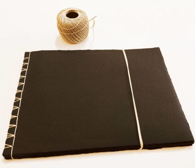 Drawing and watercolor album handmade with black sheets of Amalfi paper