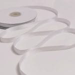 White double satin ribbon for the closure of wedding invitations in Amalfi paper.