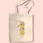 Lo Scrigno di Santa Chiara tote bag with stylized seahorse decoration.